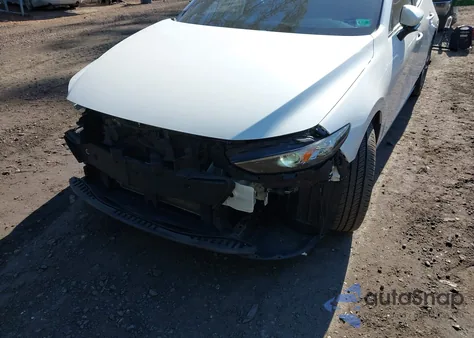 2021 Mazda Mazda3 Preferred z USA, uszkodzony, nr VIN JM1BPBLL5M1328553